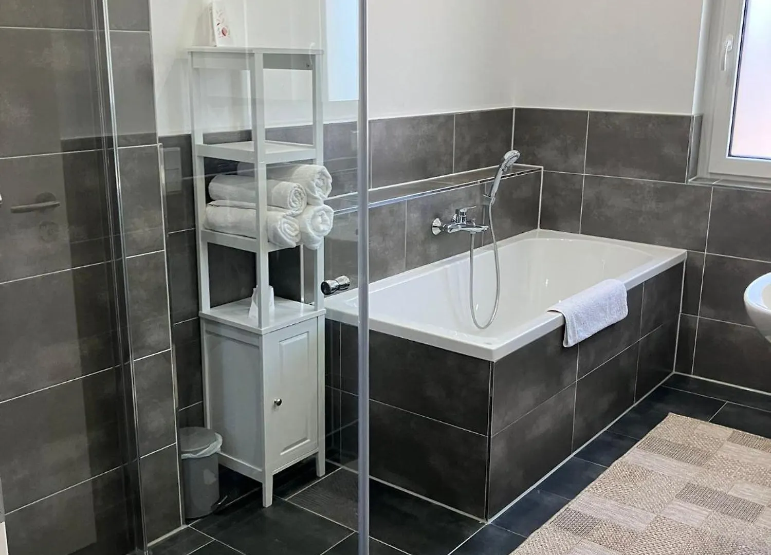 Moderne Einliegerwohnung Naehe Ingolstadt Und Bad Goegging Munchsmunster Apartment
