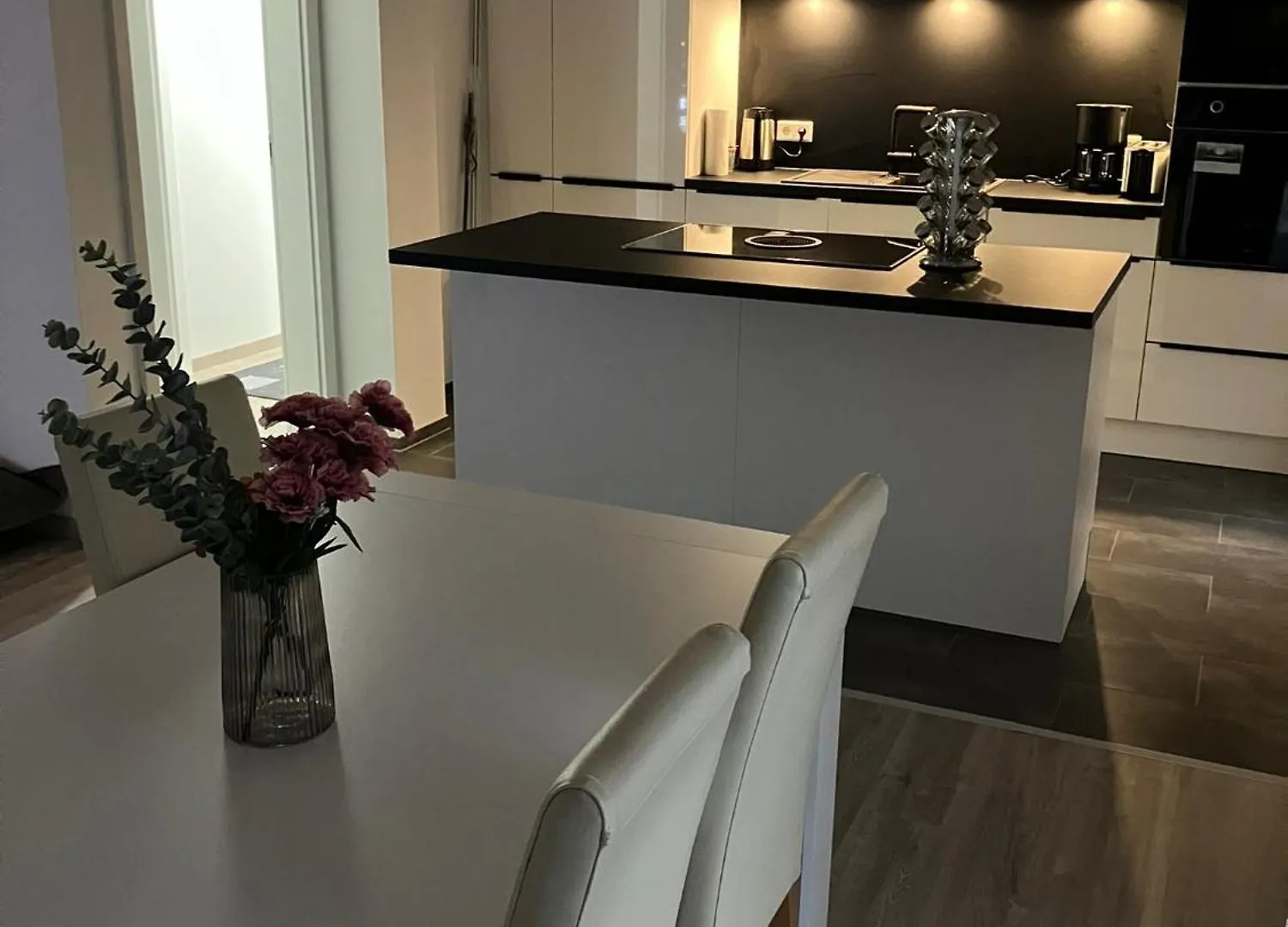 Apartment Moderne Einliegerwohnung Naehe Ingolstadt Und Bad Goegging Munchsmunster Germany